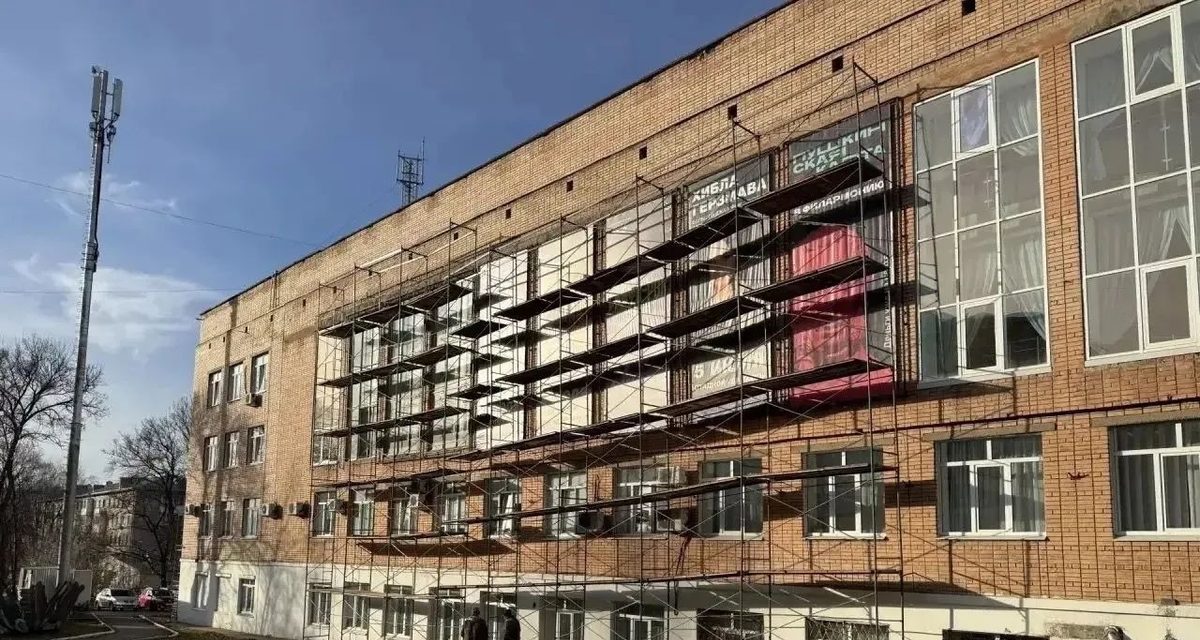 Ижевская филармония проходит двухлетний капремонт: фасад и кровлю уже обновили